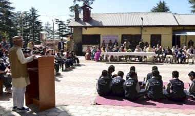 प्रतिभाशाली विशेष बच्चों की प्रस्तुति देखकर भावुक हुए राज्यपाल