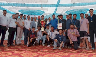 खुद को स्वस्थ और व्यस्त रखने के लिए खेलों से बेहतर नहीं कोई विकल्प: उपायुक्त