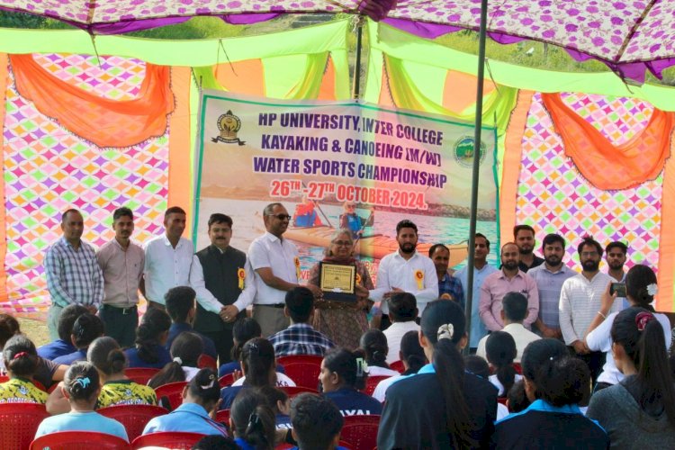 जलक्रीड़ा के प्रति जागरूकता को आयोजित हुई प्रतियोगिता