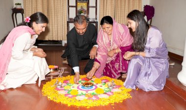 मुख्यमंत्री ने ओक ओवर में परिवार के साथ दिवाली मनाई