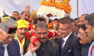 मुख्यमंत्री ने अंतरराष्ट्रीय श्री रेणुका जी मेले का शुभारम्भ किया