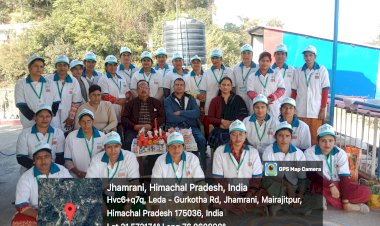 ग्राम पंचायत बैरी में मोमबत्ती बनाने का प्रशिक्षण कार्यक्रम आयोजित