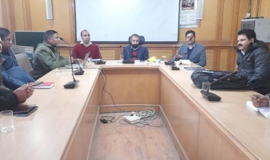 उपायुक्त किन्नौर ने सीएसआर के तहत आयोजित बैठक की अध्यक्षता की