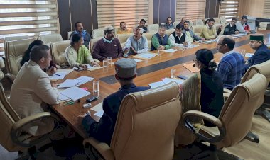 उपायुक्त सुमित खिम्टा की अध्यक्षता में आयुष रोगी कल्याण समिति की बैठक आयोजित