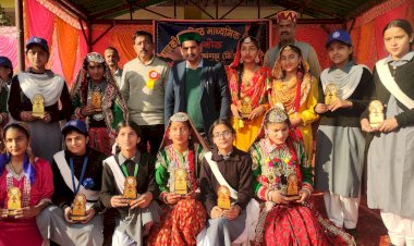 धन के अभाव में अब उच्च शिक्षा से वंचित नहीं रहेंगे युवा: पठानिया