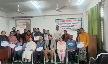 आयुर्वेद चिकित्सकों को दिया पंचकर्मा का प्रशिक्षण