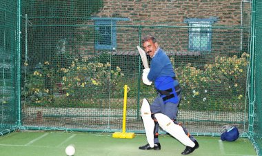 राज्यपाल और मुख्यमंत्री शनिवार को करेंगे सद्भावना क्रिकेट टूर्नामेंट का शुभारम्भ. मुख्यमंत्री ने टूर्नामेंट के लिए नेट पर अभ्यास किया