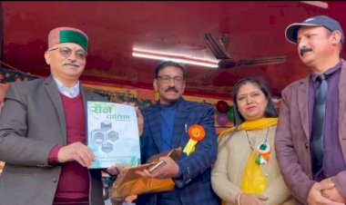 सैनवाला स्कूल में विधायक अजय सोलंकी ने ₹5 लाख की घोषणा, नशा मुक्ति का दिया संदेश