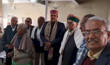 जिला सिरमौर पेंशनर्स एवं वरिष्ठ नागरिक कल्याण समिति द्वारा राष्ट्रीय पेंशनर्स दिवस के अवसर पर एक भव्य समारोह का आयोजन