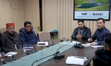 सुशासन सप्ताह के तहत मंडी जिला में लगभग पांच हजार शिकायतों का निपटारा