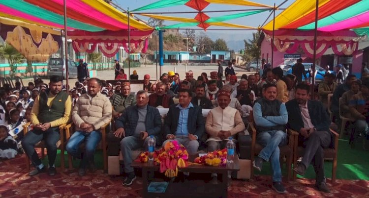 राजकीय वरिष्ठ माध्यमिक विद्यालय जामना का वार्षिक पारितोषिक वितरण समारोह आयोजित