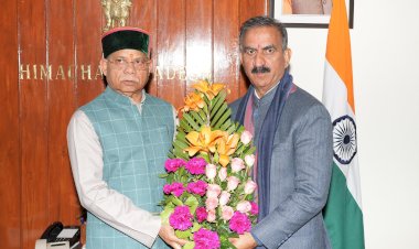 मुख्यमंत्री ने राज्यपाल को नववर्ष की शुभकामनाएं दी