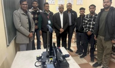 मैकेनिकल इंजीनियरिंग के छात्रों ने बेकार प्लास्टिक की बोतलों से पीईटी फिलामेंट बनाने के लिए परियोजना पर काम किया