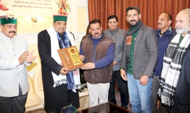 योजनाओं को जन-जन तक पहुंचाने में मीडिया की भूमिका अहम - डॉ. शांडिल