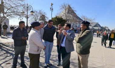 डीसी एसपी ने गणतंत्र दिवस की तैयारियों को लेकर रिज मैदान का किया निरीक्षण