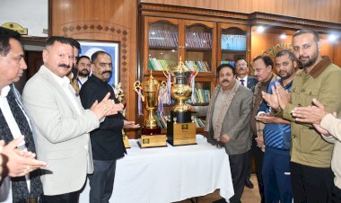 मोहाली में हिमाचल प्रदेश अधिवक्ता क्रिकेट प्रतियोगिता-2025 का शुभारम्भ