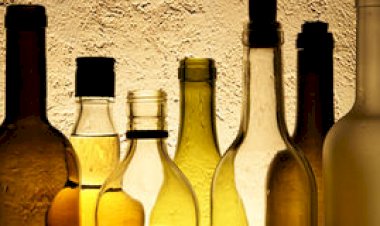 पांवटा में 5 लीटर नाजायज शराब पकड़ी , पुलिस ने धरा आरोपी