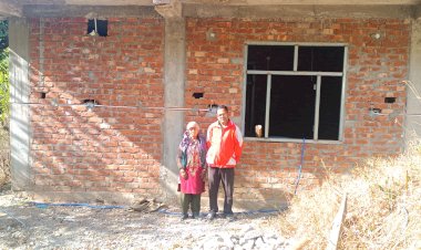 भूस्खलन से तबाह आशियाने को फिर से निर्मित करने में विशेष आर्थिक पैकेज बना सहायक, भाठवाहन के प्रेम सिंह ने उदार मदद के लिए मुख्यमंत्री को कहा थैंक्यू