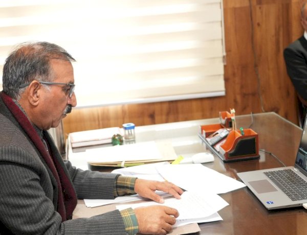 मुख्यमंत्री ने की यूटिलिटी डक्ट के निर्माण कार्य की समीक्षा