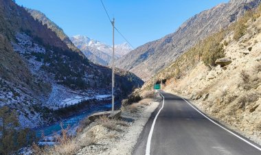 दो वर्षों में 1376 किमी सड़कों और 116 पुलों का निर्माण..... अधोसंरचना क्षेत्र हो रहा सुदृढ़, दूरदराज क्षेत्रों के लोगों का जीवन हुआ आसान