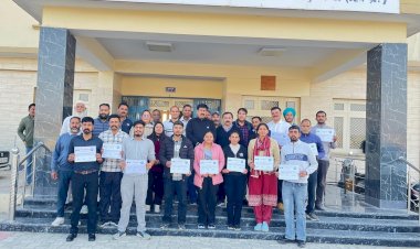 विवेक शर्मा ने किया जोनल वेटनरी अस्पताल बरनोह का दौरा