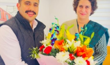 विक्रमादित्य सिंह ने प्रियंका गांधी से मुलाक़ात की