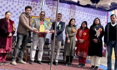 साक्षी ने झटका  बेस्ट एथलीट का खिताब , प्रदीप बने बेस्ट एथलीट.. हरिपुर धार कॉलेज में आयोजित हुई खेल कूद प्रतियोगिता