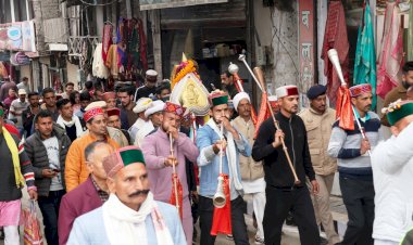 मंडी पहुंचे बड़ा देव कमरूनाग, जिला प्रशासन ने किया स्वागत