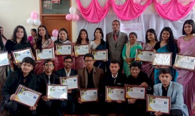 भावभीनी विदाई पार्टी में विद्यार्थियों ने बिखेरे इन्द्रधनुषी रंग ..एवीएन में आयोजित विदाई पार्टी में प्रधानाचार्य दिया सफल जीवन का मूल मंत्र ..