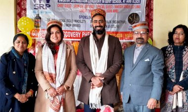 चक्क सराय में 276 बच्चों को बांटे स्वेटर, कार्यक्रम में उपायुक्त ने की बतौर मुख्यातिथि शिरकत