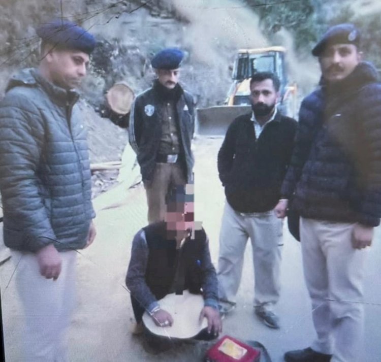 शिलाई पुलिस ने पकड़ी नशीली दवा ,आरोपी धरा..