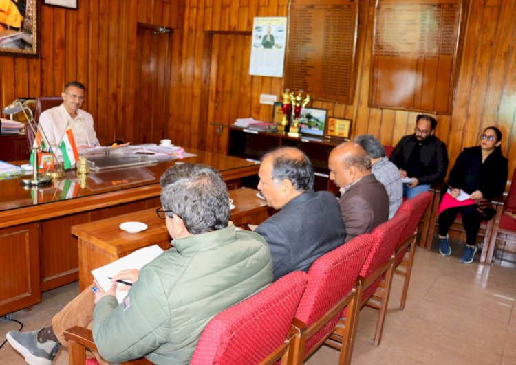 डिस्मेंटलिंग और रेट्रोफिटिंग परियोजनाओं की चौथी जिला स्तरीय समिति की बैठक