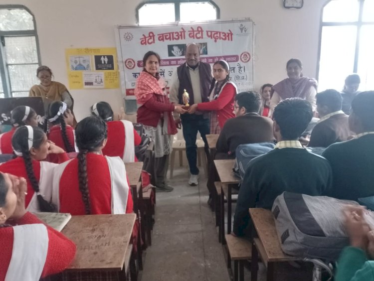 वरिष्ठ माध्यमिक पाठशाला मोगीनन्द में लैंगिग समानता शिविर का आयोजन
