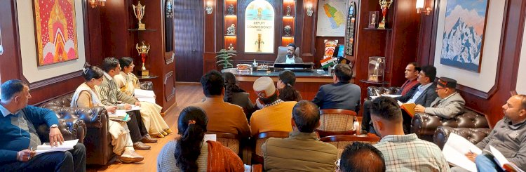 आयुर्वेदिक चिकित्सालय की रोगी कल्याण समिति की वार्षिक बैठक आयोजित