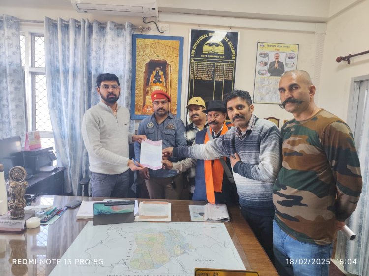 चिन्हित स्थल पर लगे महाराणा प्रताप की प्रतिमा, हिन्दू समाज के लोगों ने उपमंडल अधिकारी को सौपा मांग पत्र