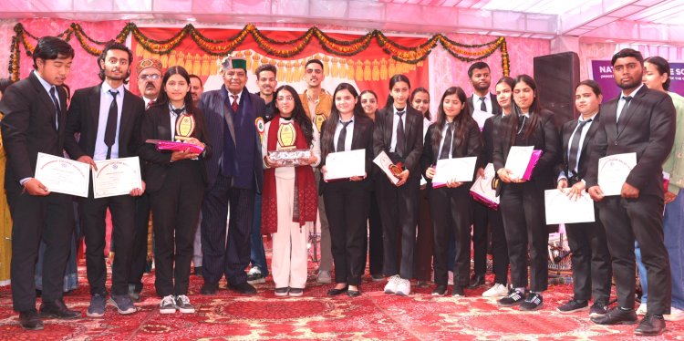 सरकार शिक्षा और स्वास्थ्य क्षेत्र के आधारभूत संरचना को सुदृढ़ करने पर दे रही विशेष बल - डॉ. शांडिल