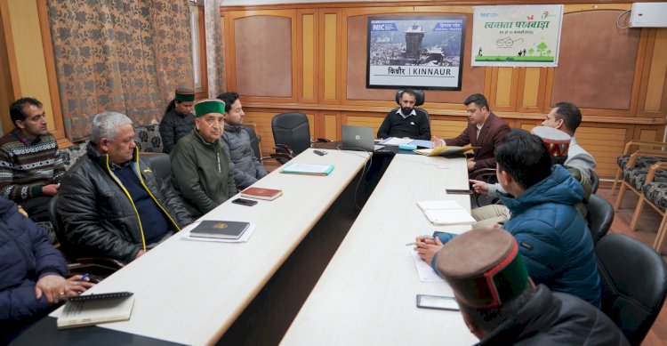 कृत्रिम झील करच्छम में जल क्रीड़ा गतिविधियों के सफल कार्यन्यवन के लिए बैठक आयोजित