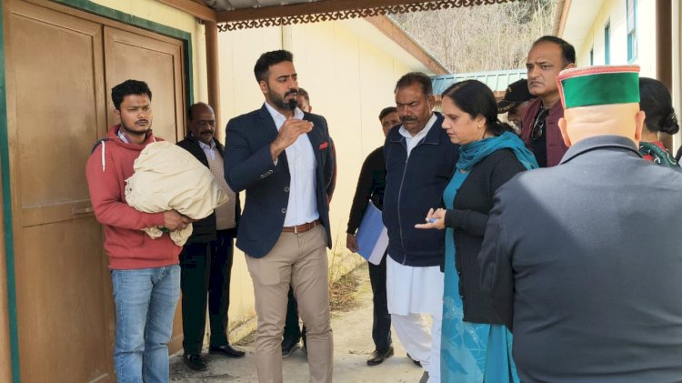 उपायुक्त ने ईसपुर में प्रस्तावित नशा निवारण एवं पुनर्वास केंद्र का किया निरीक्षण
