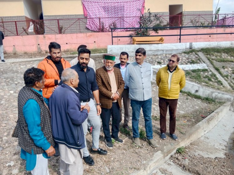 उपायुक्त ने जवाहर नवोदय विद्यालय पेखूबेला का किया औचक निरीक्षण, परीक्षा केंद्र और मरम्मत कार्यों का लिया जायजा