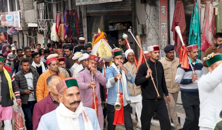 मंडी पहुंचे बड़ा देव कमरूनाग, जिला प्रशासन ने किया स्वागत