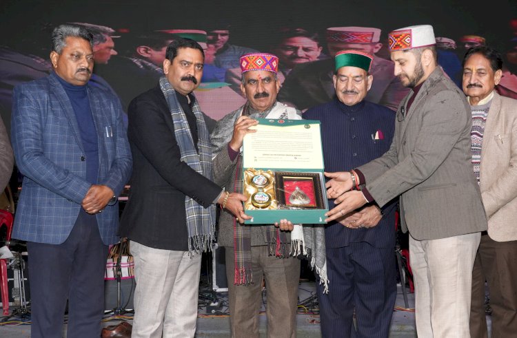 मुख्यमंत्री ने अंतरराष्ट्रीय महाशिवरात्रि महोत्सव की पहली सांस्कृतिक संध्या का किया शुभारम्भ