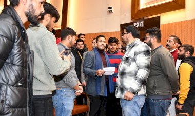 सरकार द्वारा 1376.69 किलोमीटर लंबी सड़कों का किया जा चुका निर्माण - विक्रमदित्य सिंह