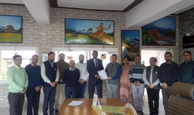 रैडक्रॉस सोसाइटी के आजीवन सदस्य बने आईएचएम के 12 अधिकारी-कर्मचारी