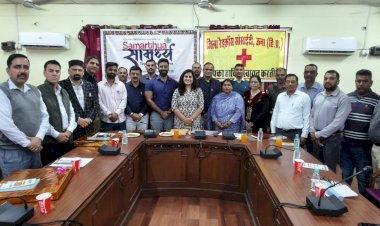 जिला रेड क्रॉस सोसाइटी ने लक्की ड्रॉ विजेताओं को वितरित किए चैक