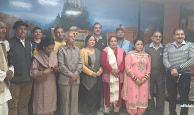 भाषा एवं संस्कृति विभाग के कवि सम्मेलन में कवियों ने बांधा समां