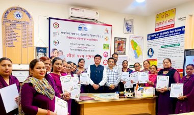 जिले के सभी आंगनवाड़ी केंद्रों में पोषण ट्रैकर ऐप से मिलेगा राशन - नरेंद्र कुमार