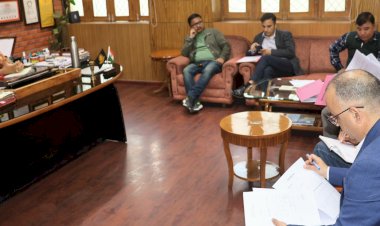 उपायुक्त ने  जिला स्तरीय सड़क सुरक्षा समिति बैठक की अध्यक्षता की