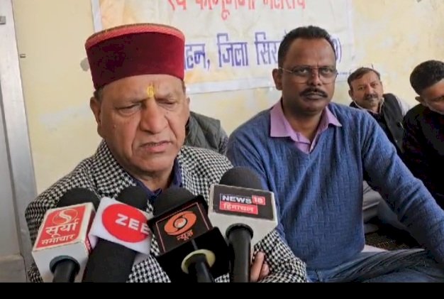 बिंदल ने अनिश्चितकालीन हड़ताल पर बैठे पटवारी और कानूनगो की मांगों का समर्थन किया।