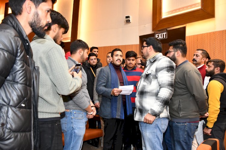 सरकार द्वारा 1376.69 किलोमीटर लंबी सड़कों का किया जा चुका निर्माण - विक्रमदित्य सिंह