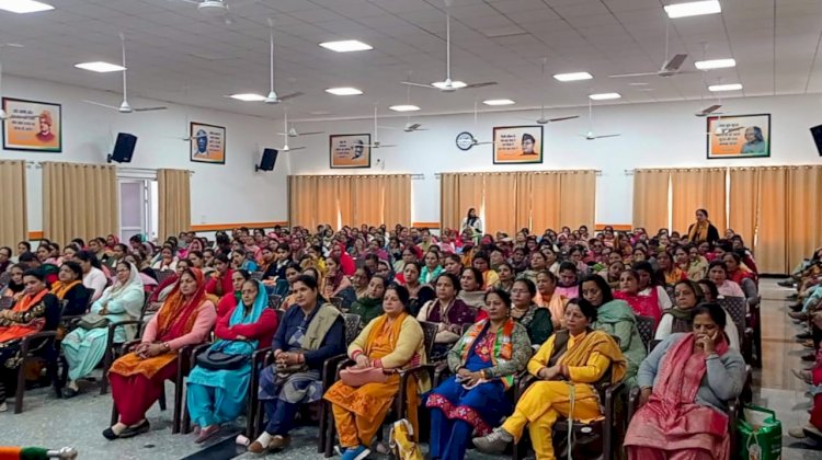 भाजपा महिला मोर्चा ज़िला पालमपुर द्वारा महिला दिवस का आयोजन